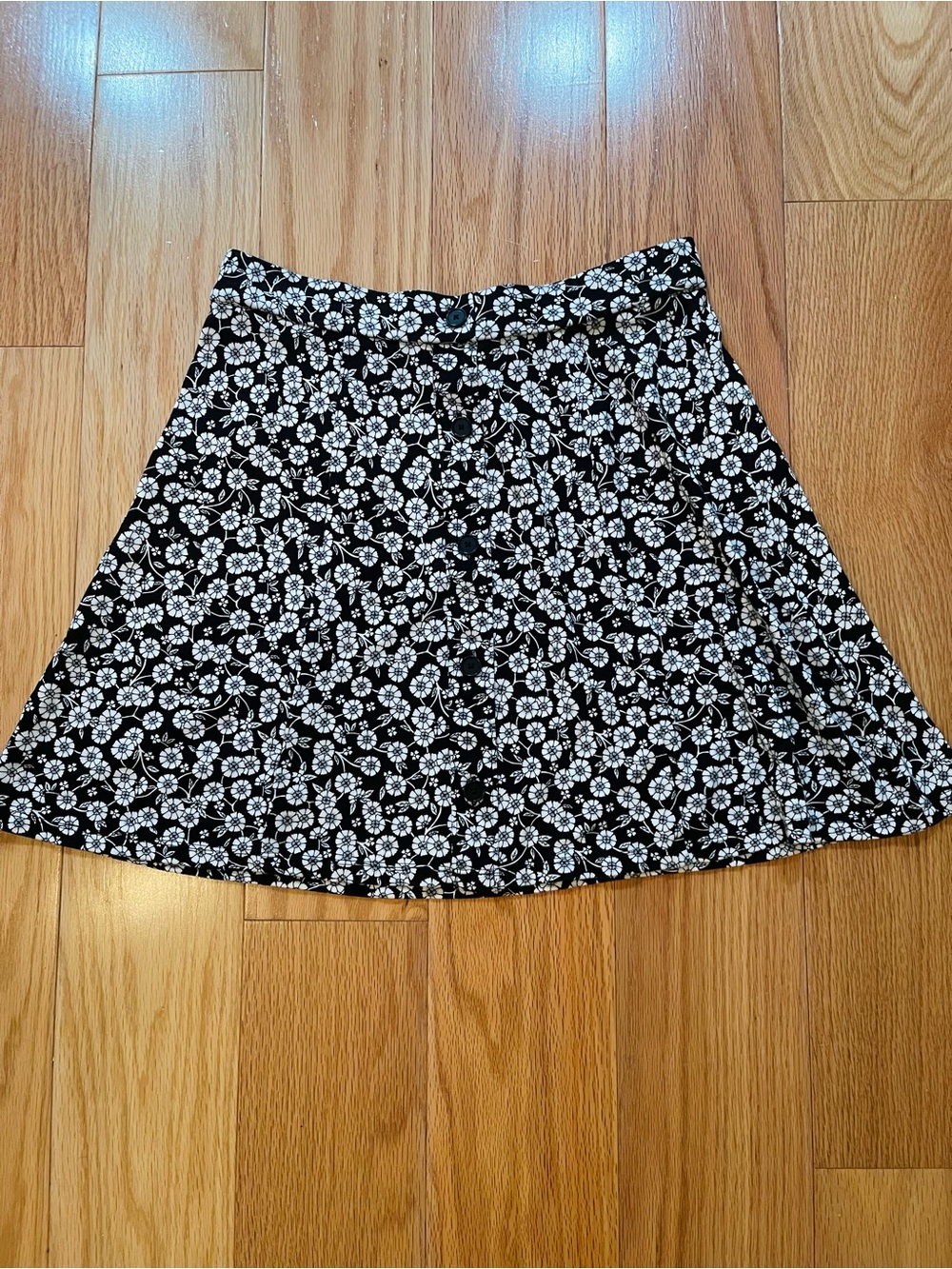 LOFT Black and White Floral Skater Skirt